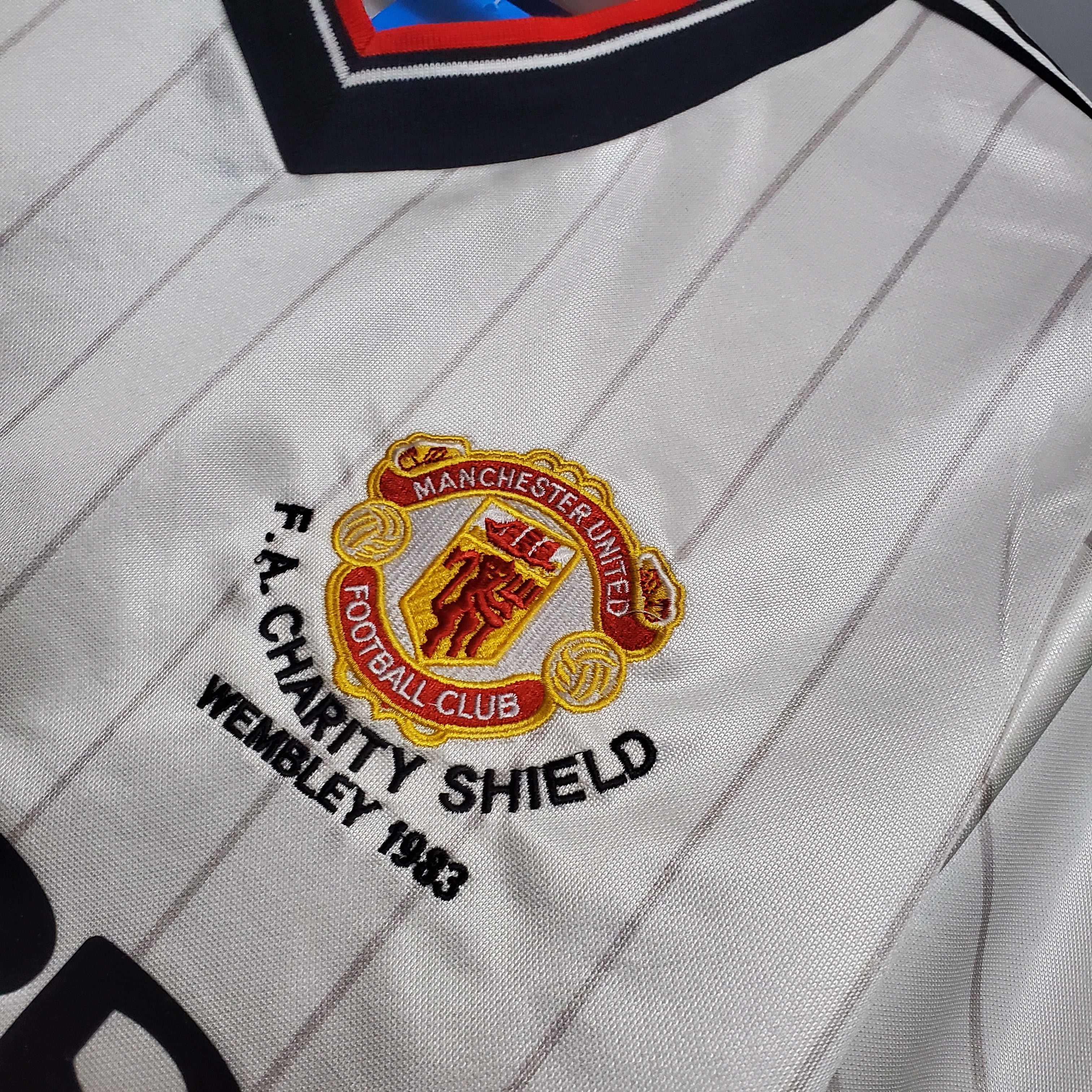 Manchester United 1982/1983 Away Shirt