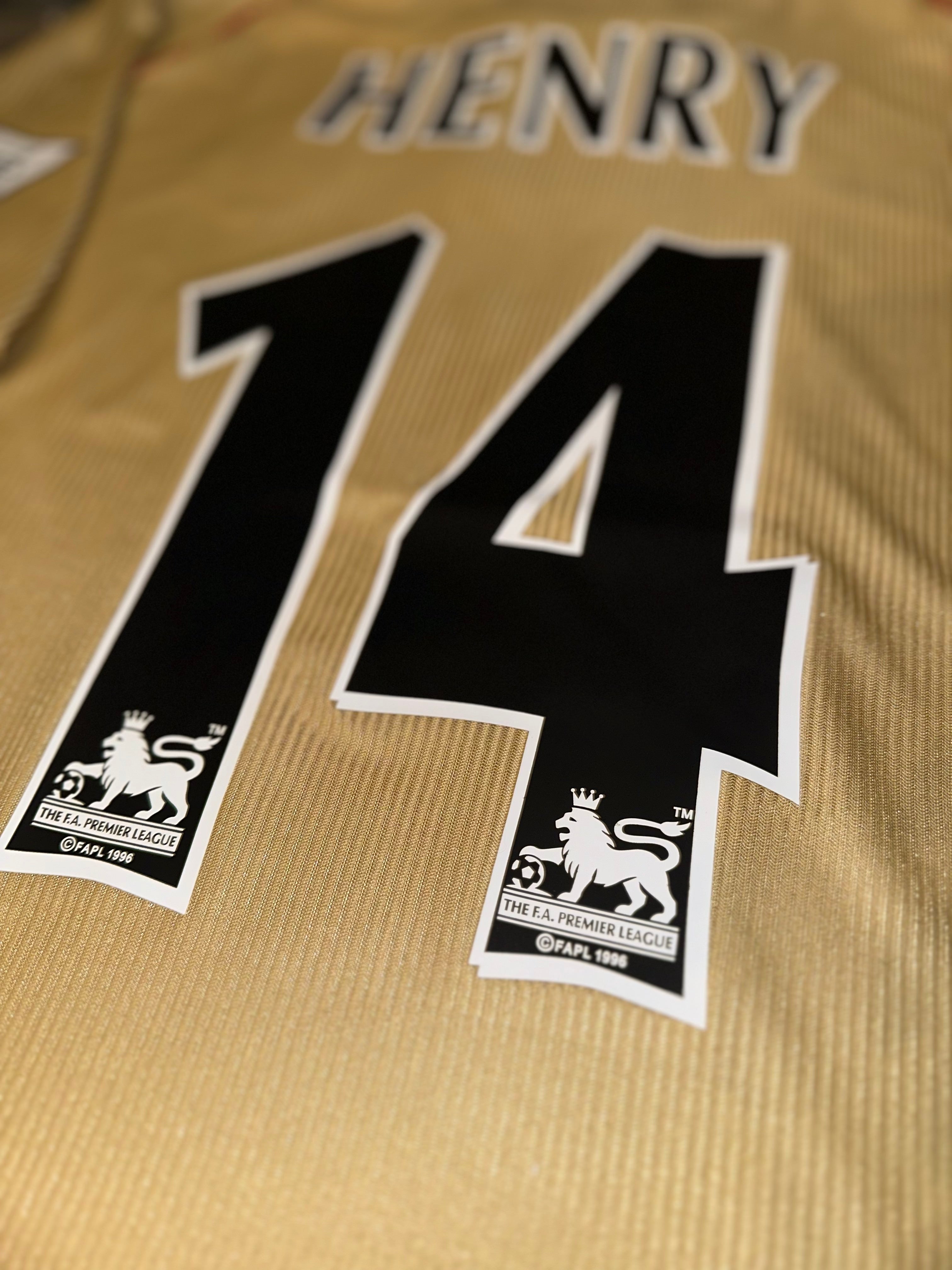 Arsenal 2001/02 Gold Away Shirt