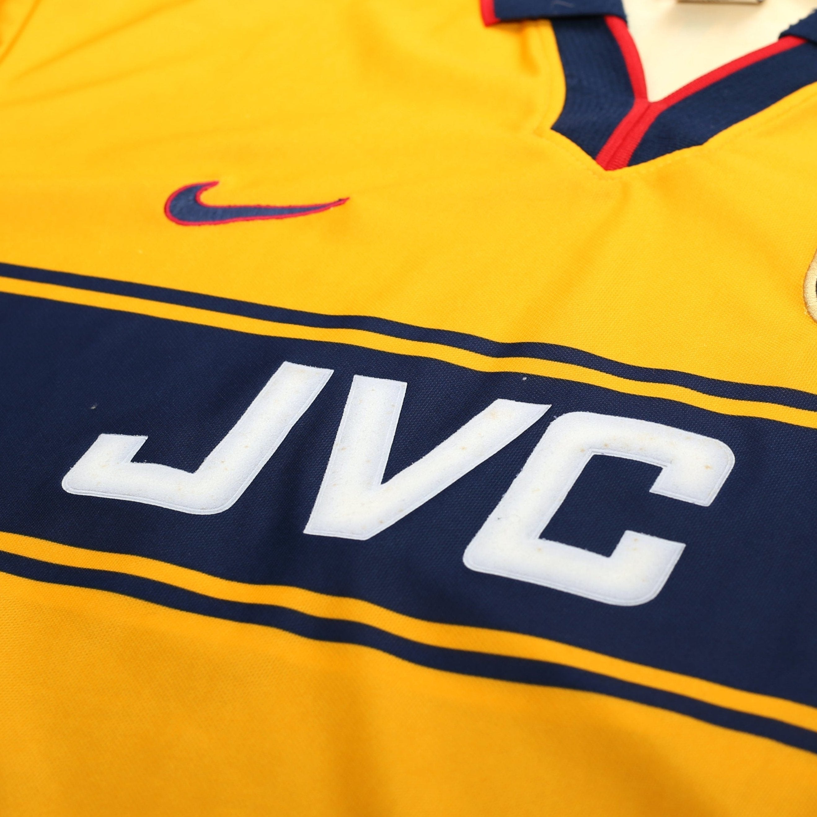 Arsenal 1997/98 Away Shirt