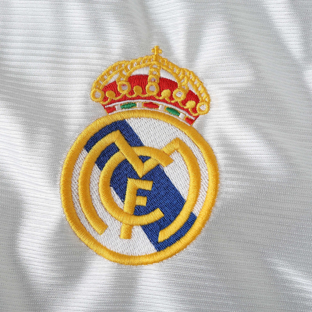 Real Madrid Retro 1999/00 Home Shirt