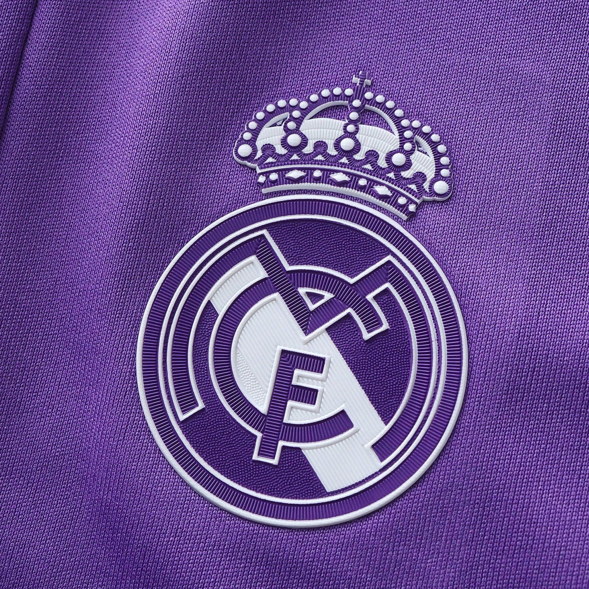 Real Madrid 2016/17 Away Kids Kit