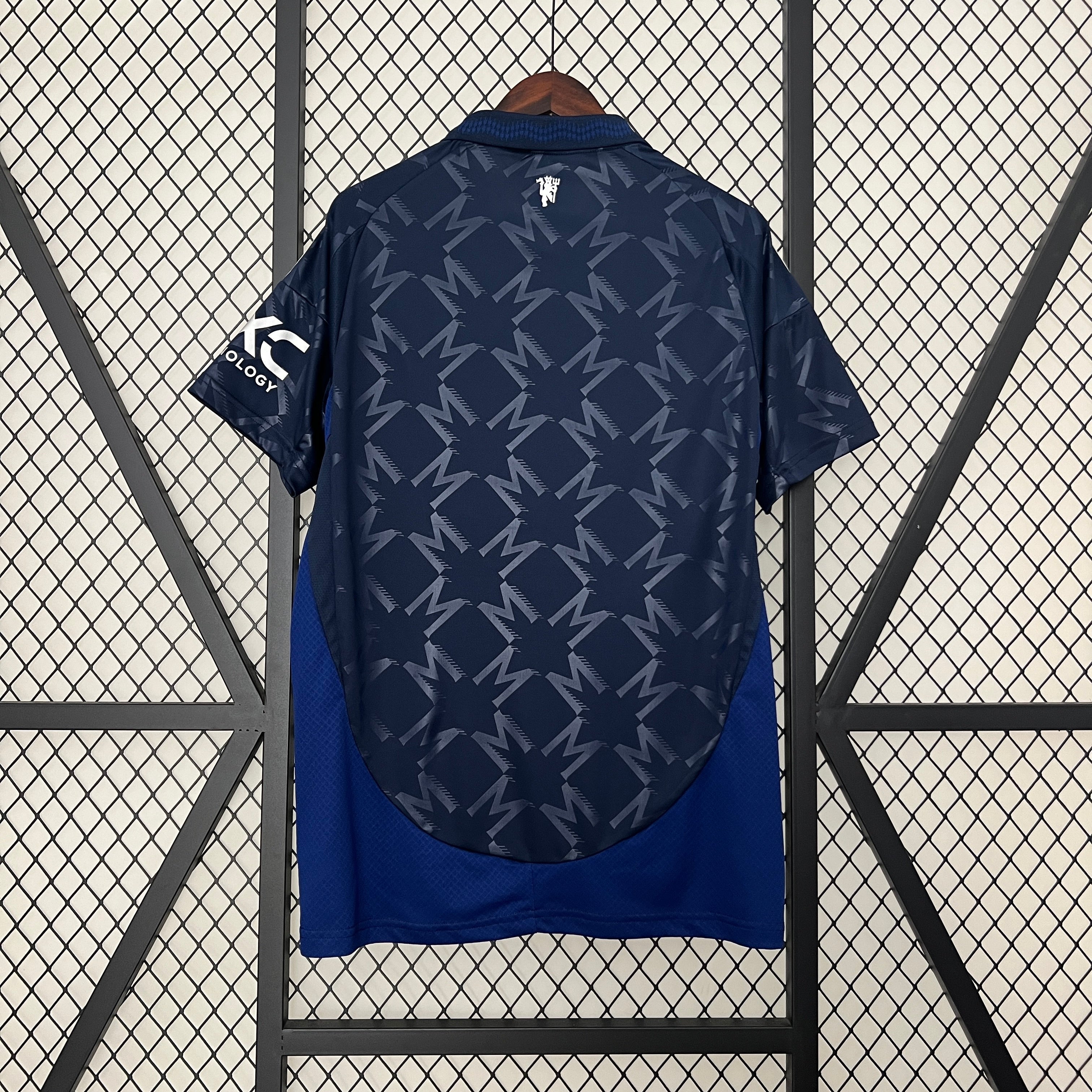 Manchester United 2024/25 Away Shirt