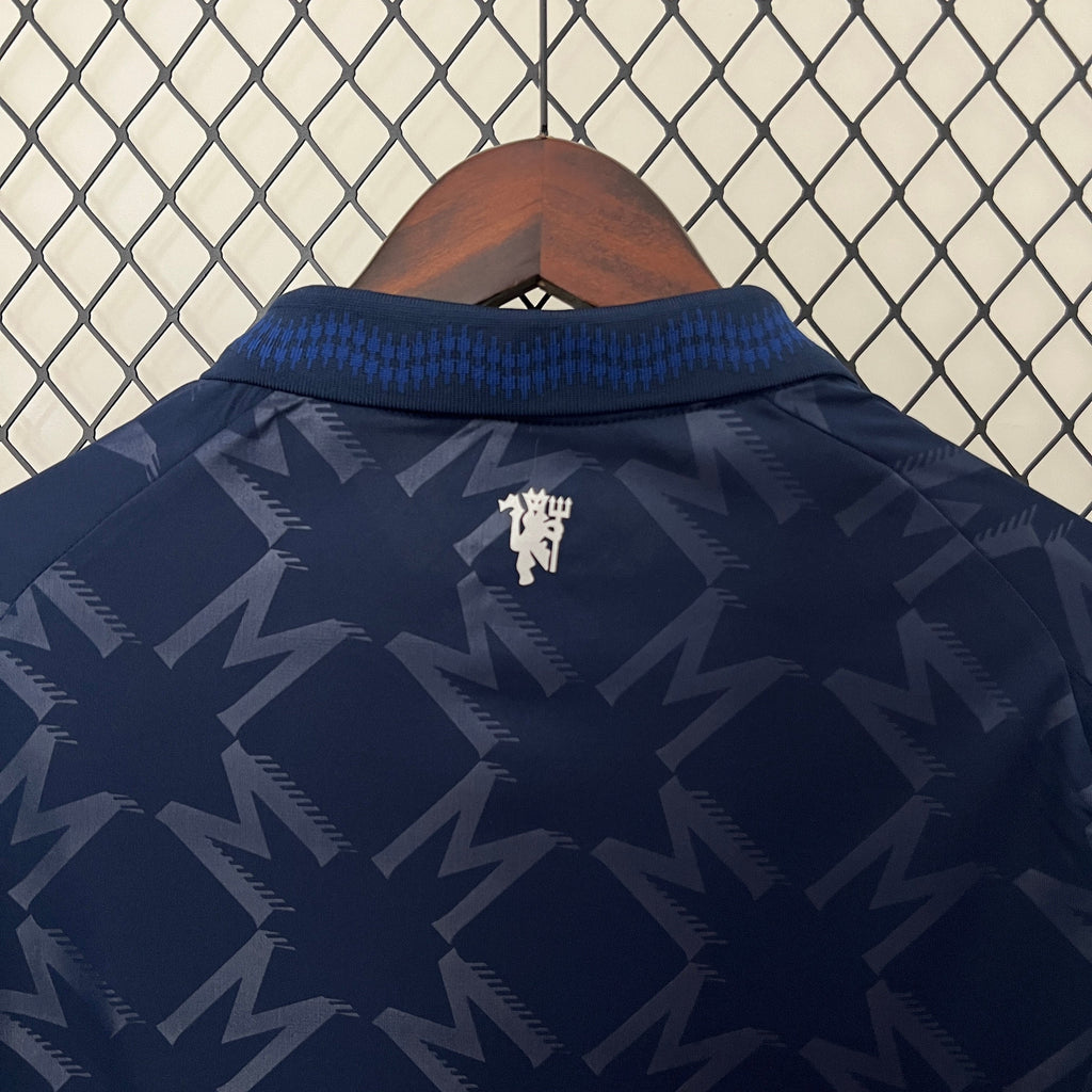 Manchester United 2024/25 Away Shirt