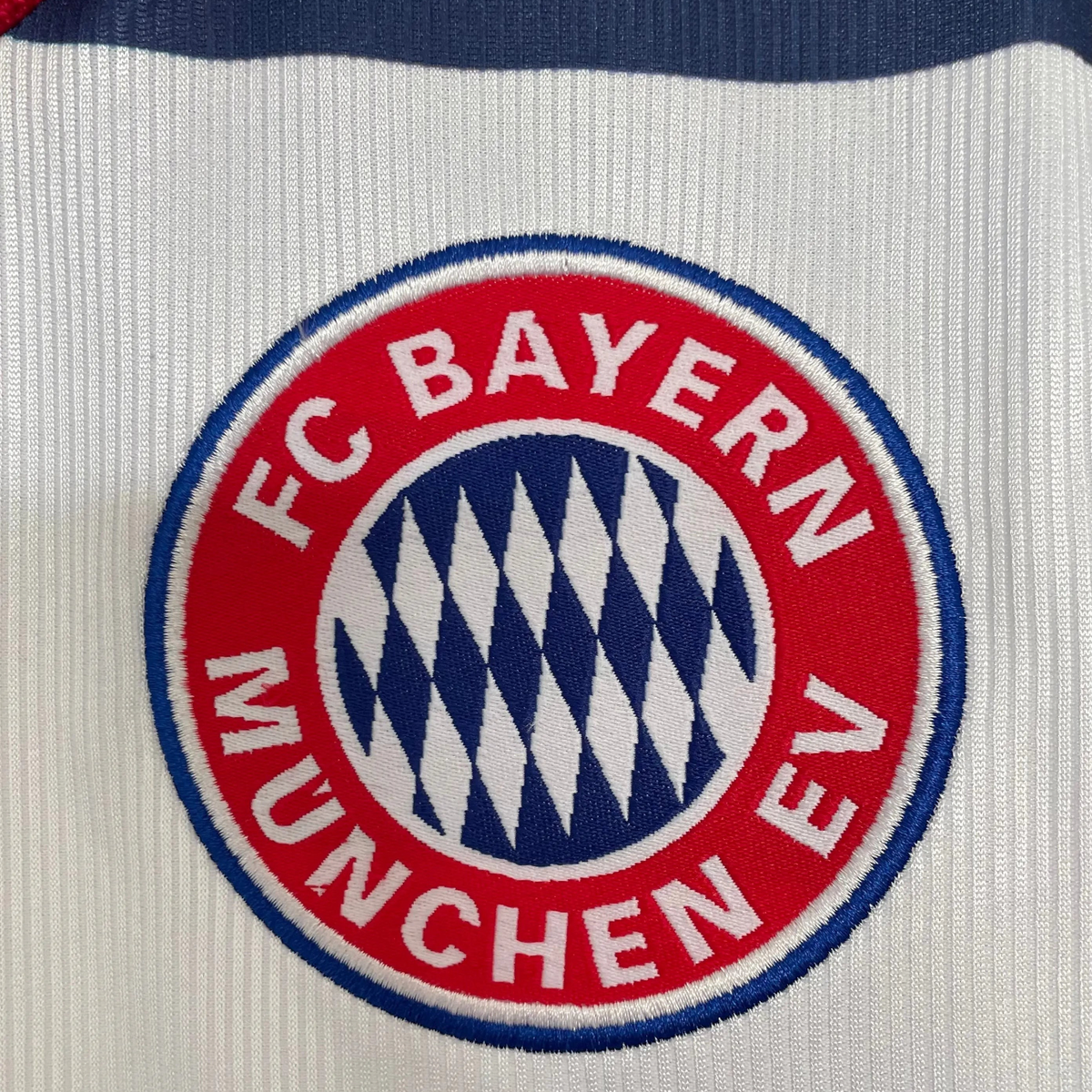 Bayern München Home Shirt 1998-1999 Elite Retro Kits