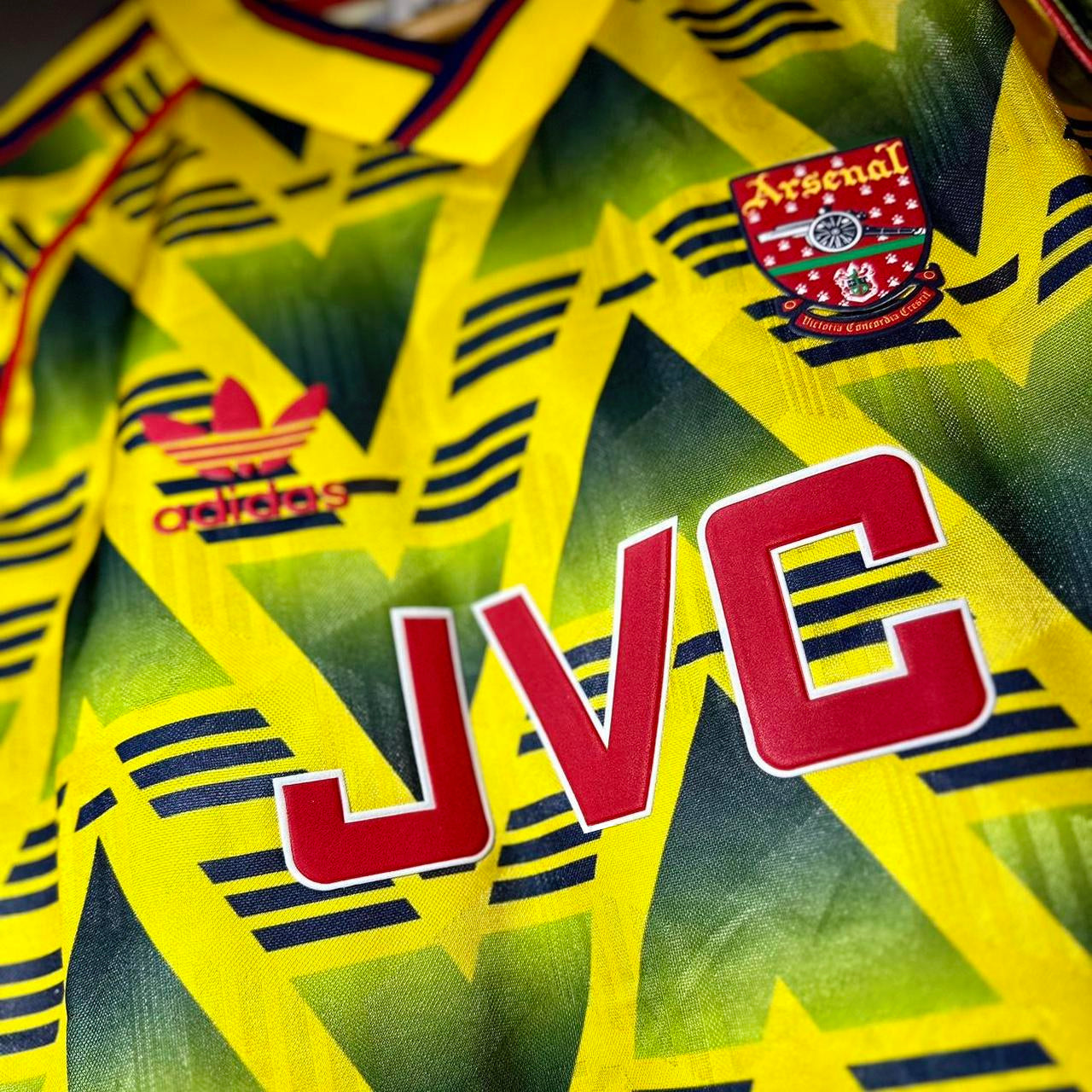 Arsenal "Bruised Banana" 1991/93 Away Shirt