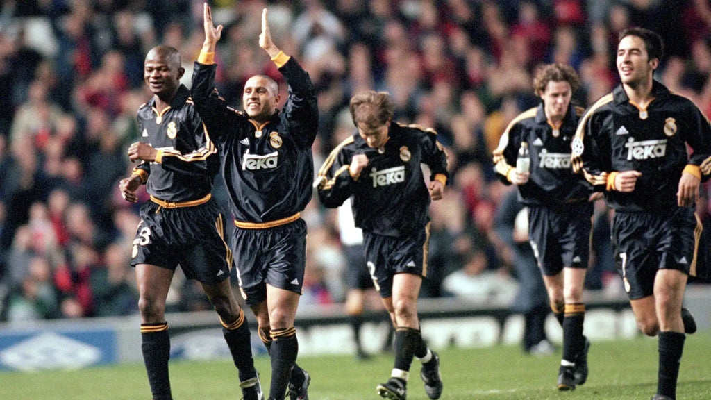 Real Madrid 1999/2000 Away Retro Jersey