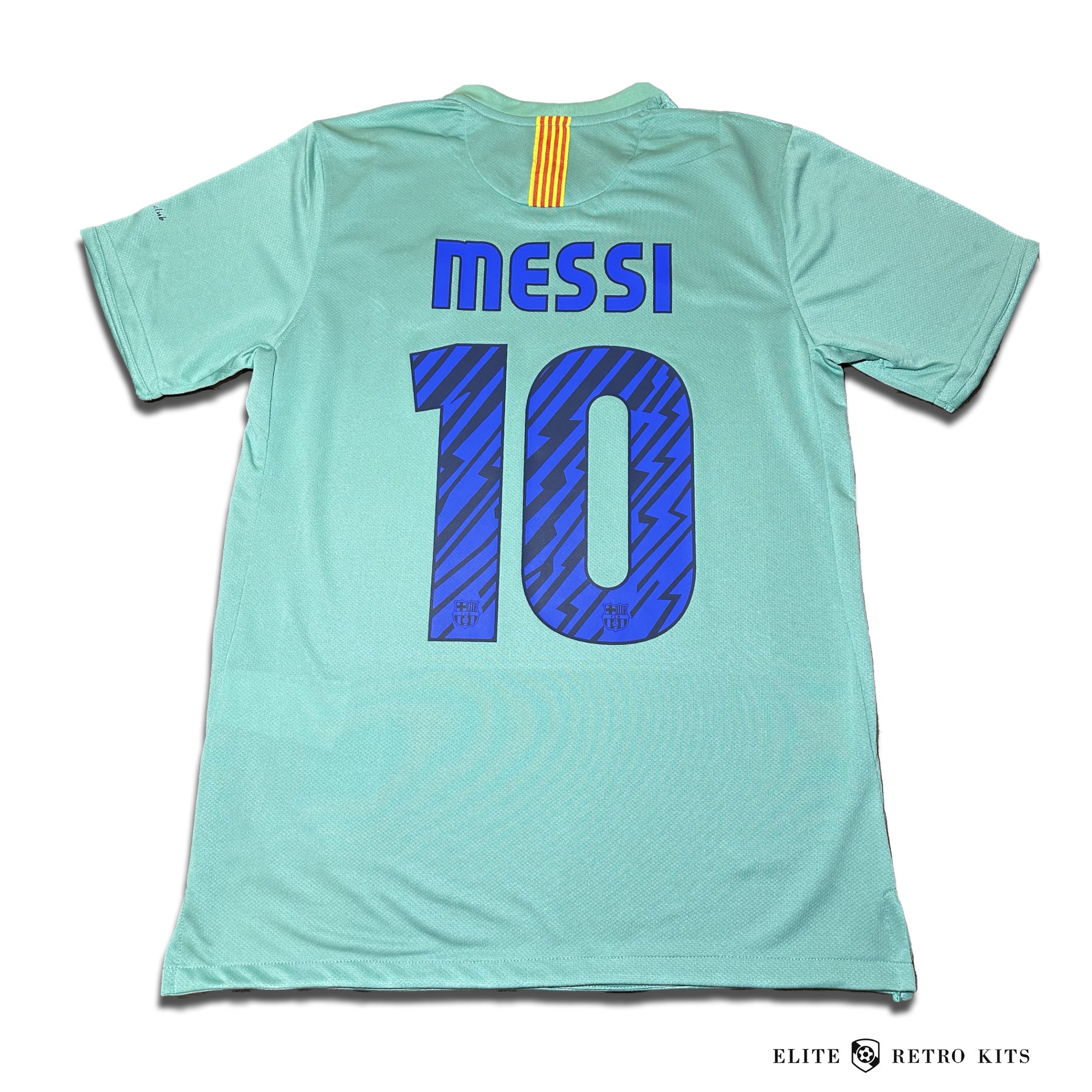 Barcelona 2010/11 Away shirt