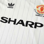Camiseta de visitante del Manchester United 1982/1983