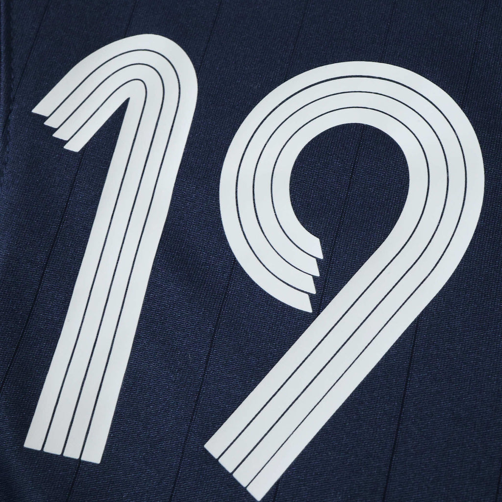 Elite Retro Kits Argentina 2006 away shirt featuring the number 19 in white on dark blue fabric