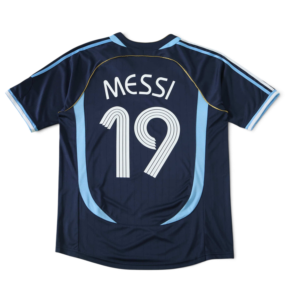 Elite Retro Kits Argentina 2006 away jersey in dark blue with Messi 19 print on the back