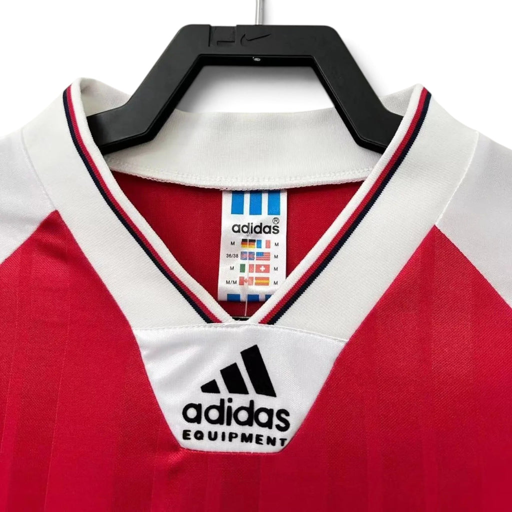 Elite Retro Kits Arsenal 1992-94 long sleeve home shirt featuring red body, white sleeves, and adidas Equipment collar