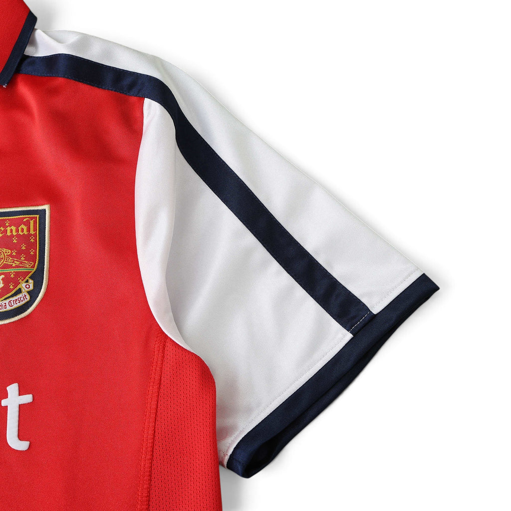 Elite Retro Kits Arsenal 2001/02 home shirt in red and white with club crest and navy trim detail