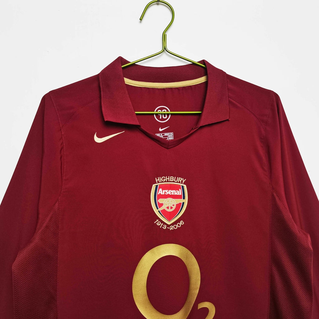 Elite Retro Kits Arsenal 2005/06 long sleeve home shirt in redcurrant with gold accents and Highbury commemorative crest.