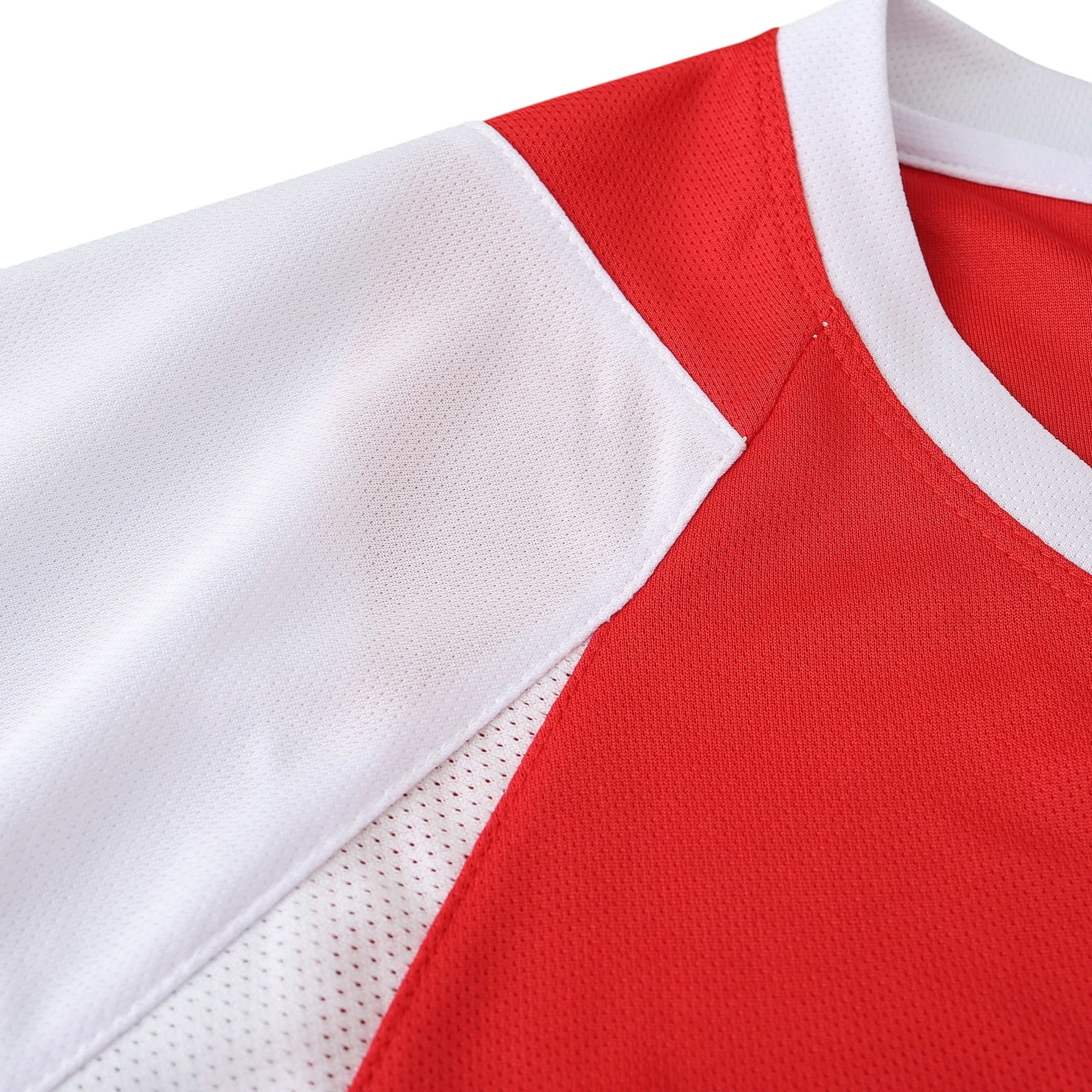 Elite Retro Kits Arsenal 2002-04 home football shirt featuring classic red body and white raglan sleeves