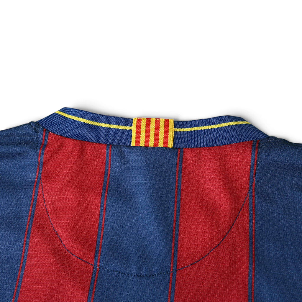 Elite Retro Kits Barcelona 2009/10 home shirt collar detail featuring blue and maroon stripes and Catalan flag tab