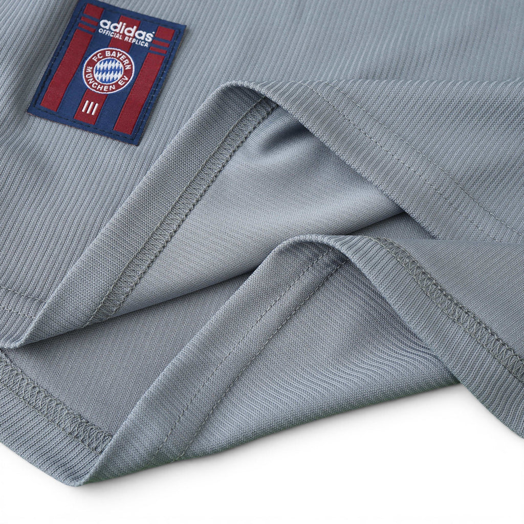 Elite Retro Kits Bayern Munich 1998/99 away shirt in grey with embroidered club crest and adidas logo detail
