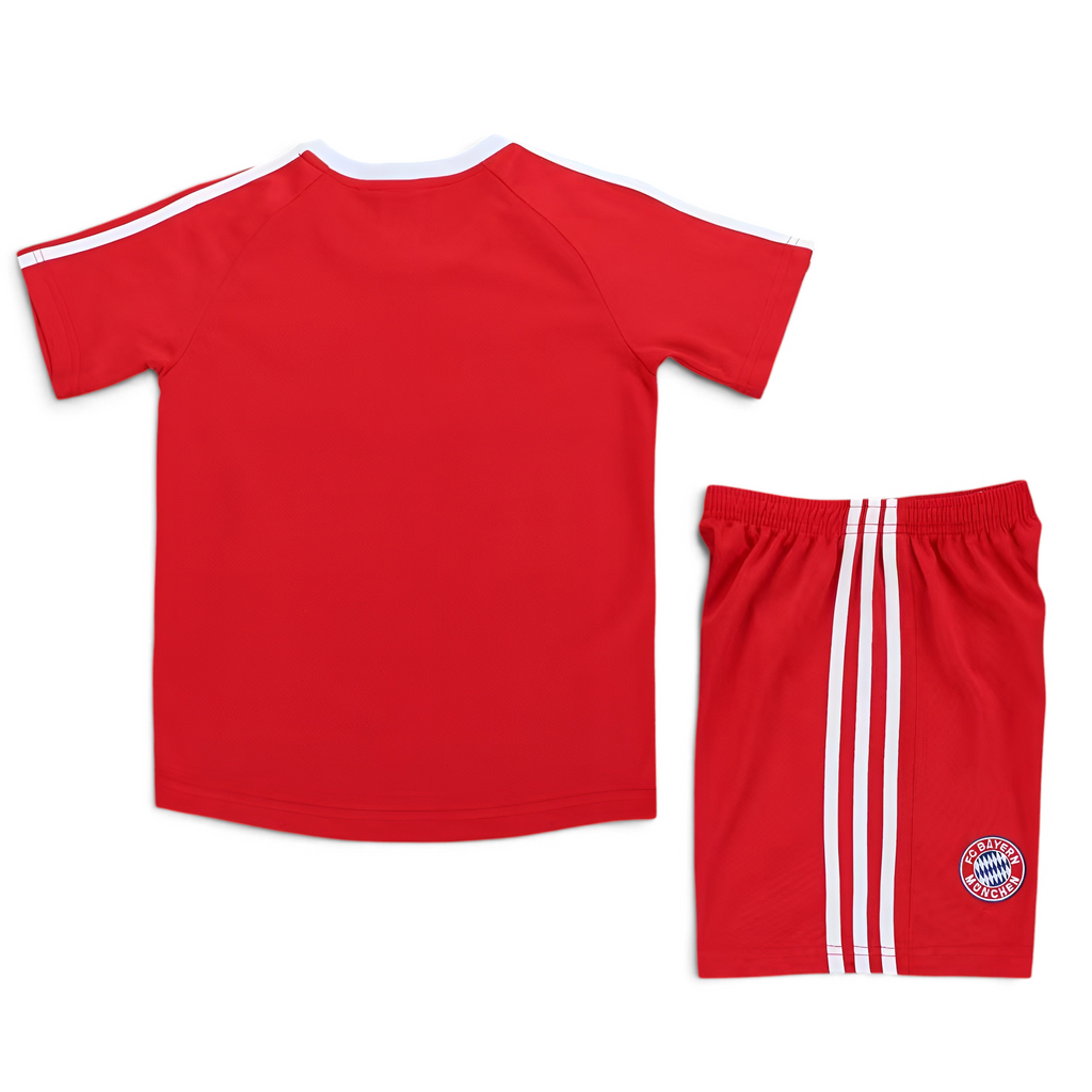Elite Retro Kits kids Bayern Munich 2000/01 home football kit in red with white adidas stripes and team crest