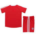 Elite Retro Kits kids Bayern Munich 2000/01 home football kit in red with white adidas stripes and team crest