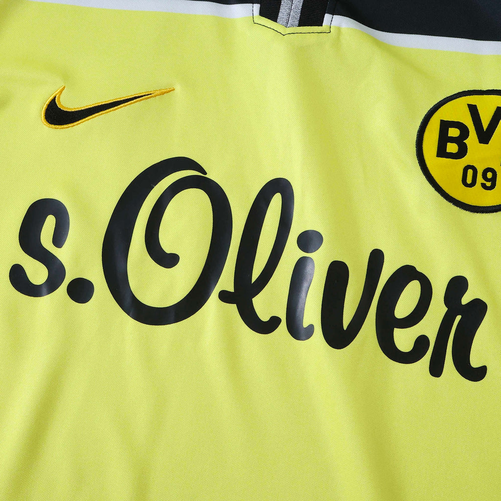 Elite Retro Kits Borussia Dortmund 1997/98 home shirt in yellow and black with s.Oliver sponsor and Nike logo