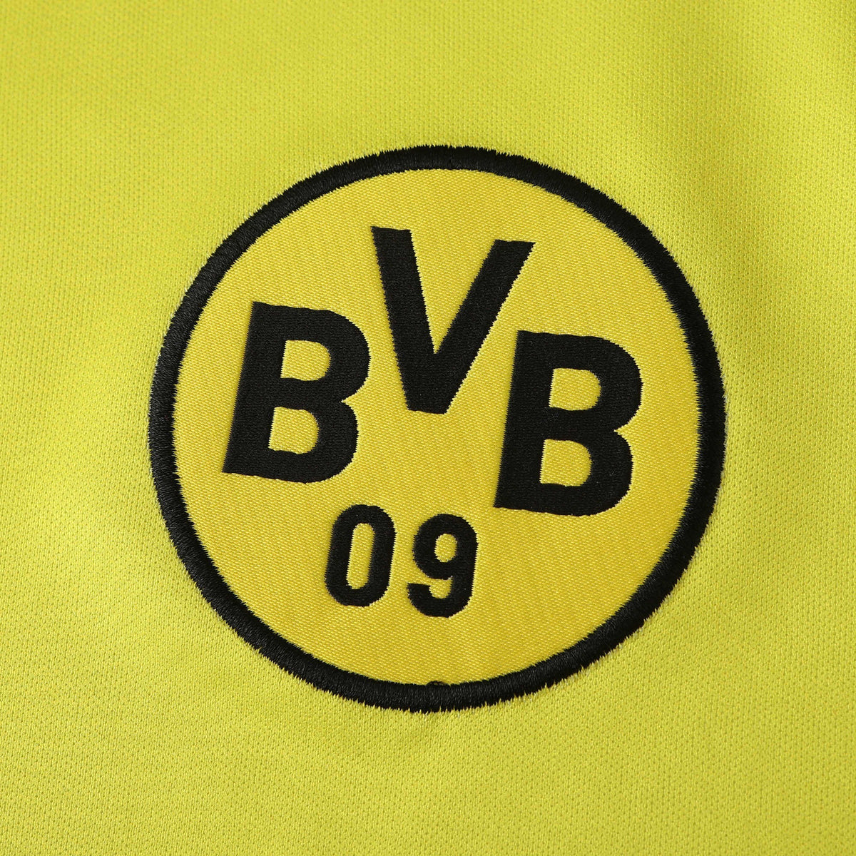 Elite Retro Kits Borussia Dortmund 1995/96 home shirt featuring the embroidered yellow and black BVB 09 club crest.