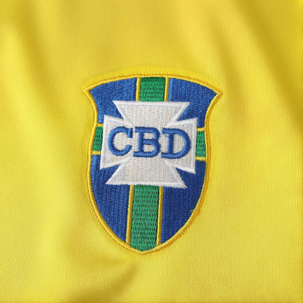 Elite Retro Kits Brazil 1970 home shirt featuring the embroidered CBD crest on a yellow fabric background