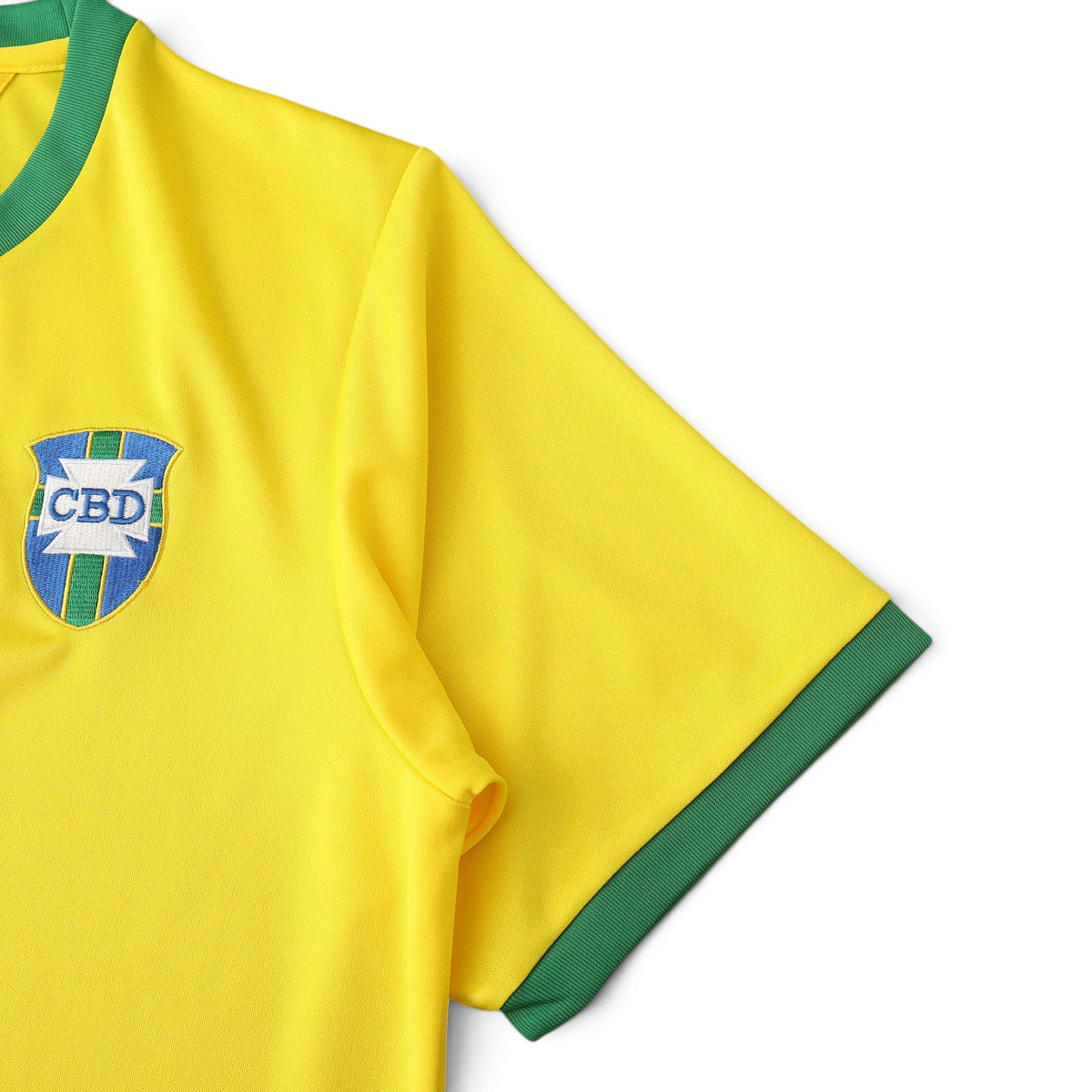 Elite Retro Kits Brazil 1970 home football shirt in yellow with green round collar, cuffs, and embroidered CBD crest.
