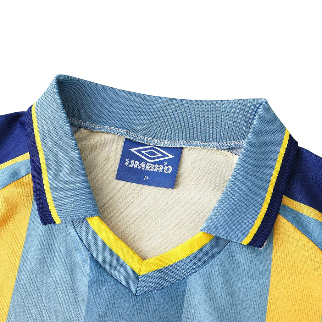 Elite Retro Kits Chelsea 1995-97 away football shirt collar with Umbro branding and blue, yellow, and white details