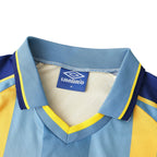 Elite Retro Kits Chelsea 1995-97 away football shirt collar with Umbro branding and blue, yellow, and white details