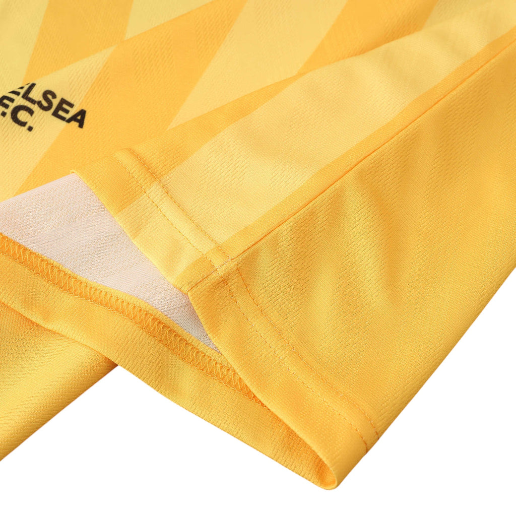 Elite Retro Kits Chelsea 1995-97 away shirt in yellow with subtle diagonal stripes and embroidered club crest detail