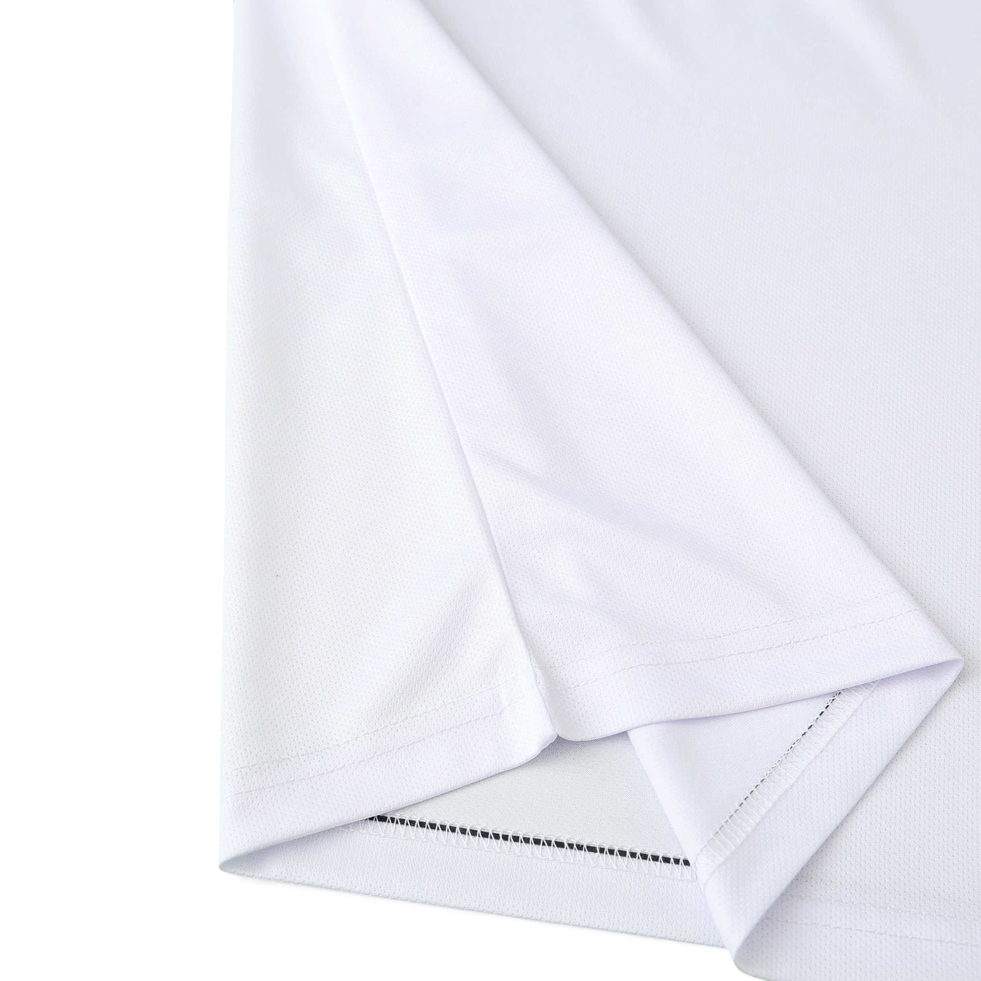 Close-up of the white fabric texture on an Elite Retro Kits Fiorentina 1991/93 away football shirt