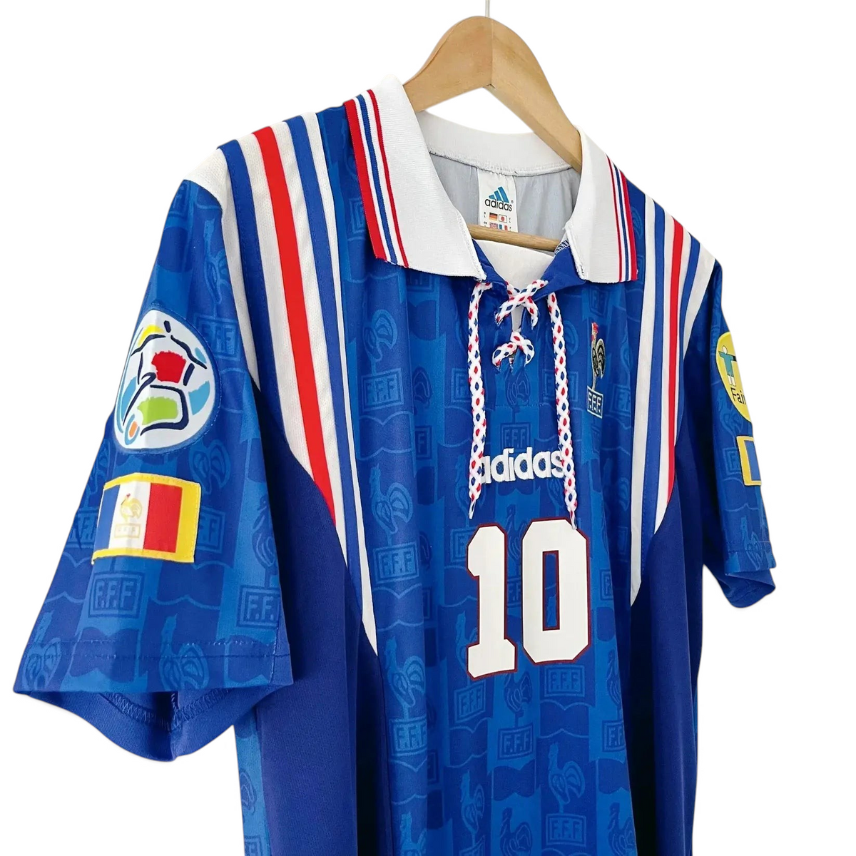 Elite Retro Kits France 1996 home football shirt in blue with white collar, red and white sleeve stripes, and number 10