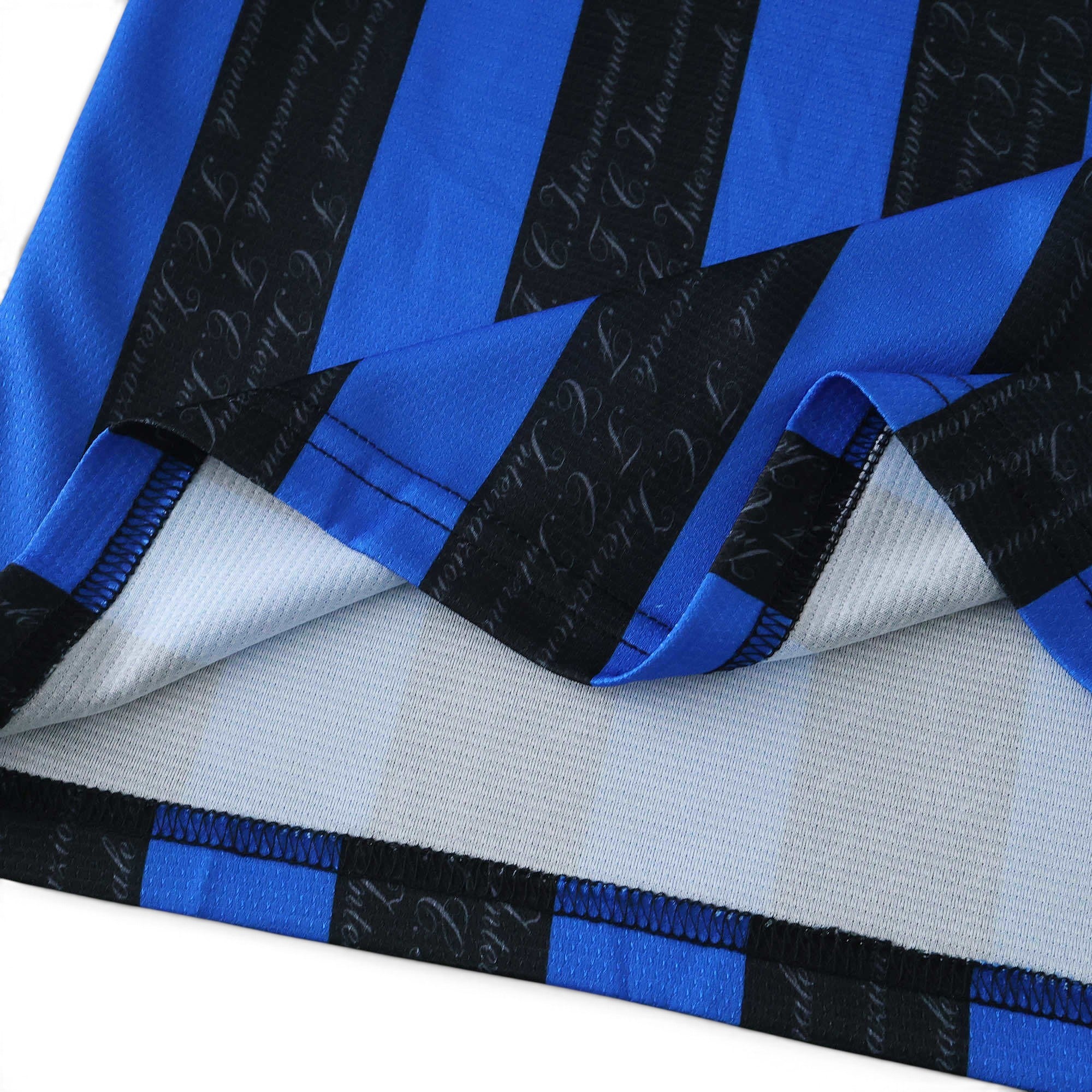 Elite Retro Kits Inter Milan 1997/98 kids home jersey featuring iconic black and blue vertical striped fabric