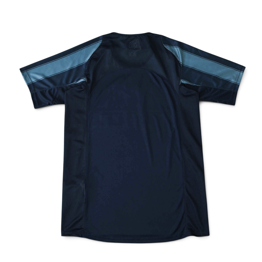 Back view of Elite Retro Kits Inter Milan 2004/05 third football shirt in dark blue with grey shoulder panels.