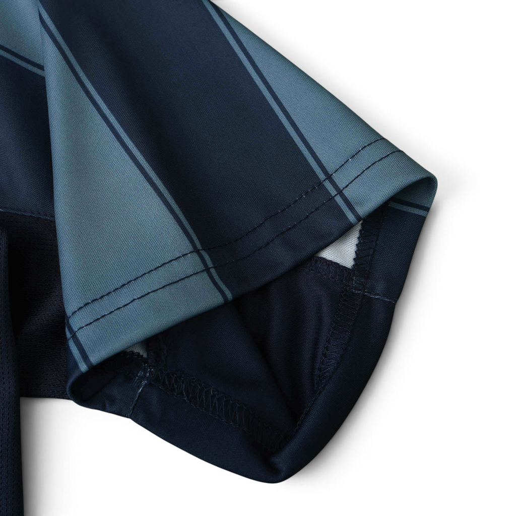 Elite Retro Kits Inter Milan 2004/05 third shirt sleeve detail featuring dark blue and grey horizontal stripes