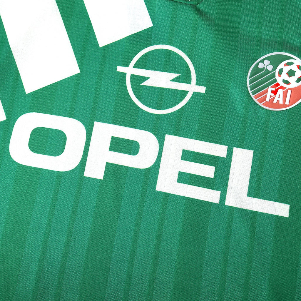 Elite Retro Kits Ireland 1992-94 home football shirt in green with white Opel sponsor and FAI crest detail