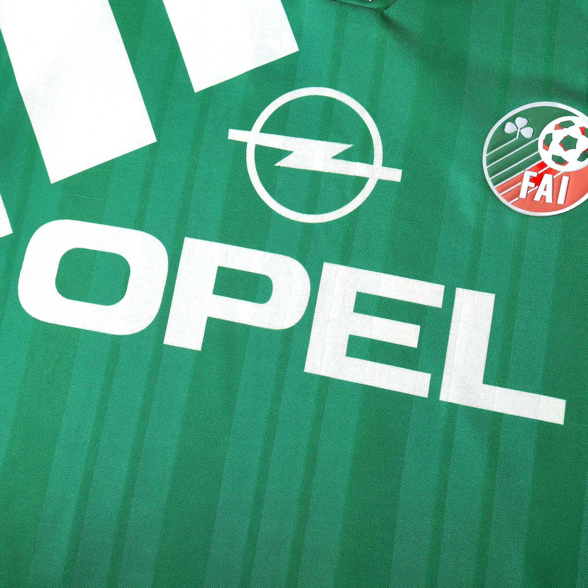 Elite Retro Kits Ireland 1992-94 home football shirt in green with white Opel sponsor and FAI crest detail