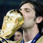 Elite Retro Kits Italy 2006 goalkeeper shirt worn by Gianluigi Buffon while kissing the World Cup trophy