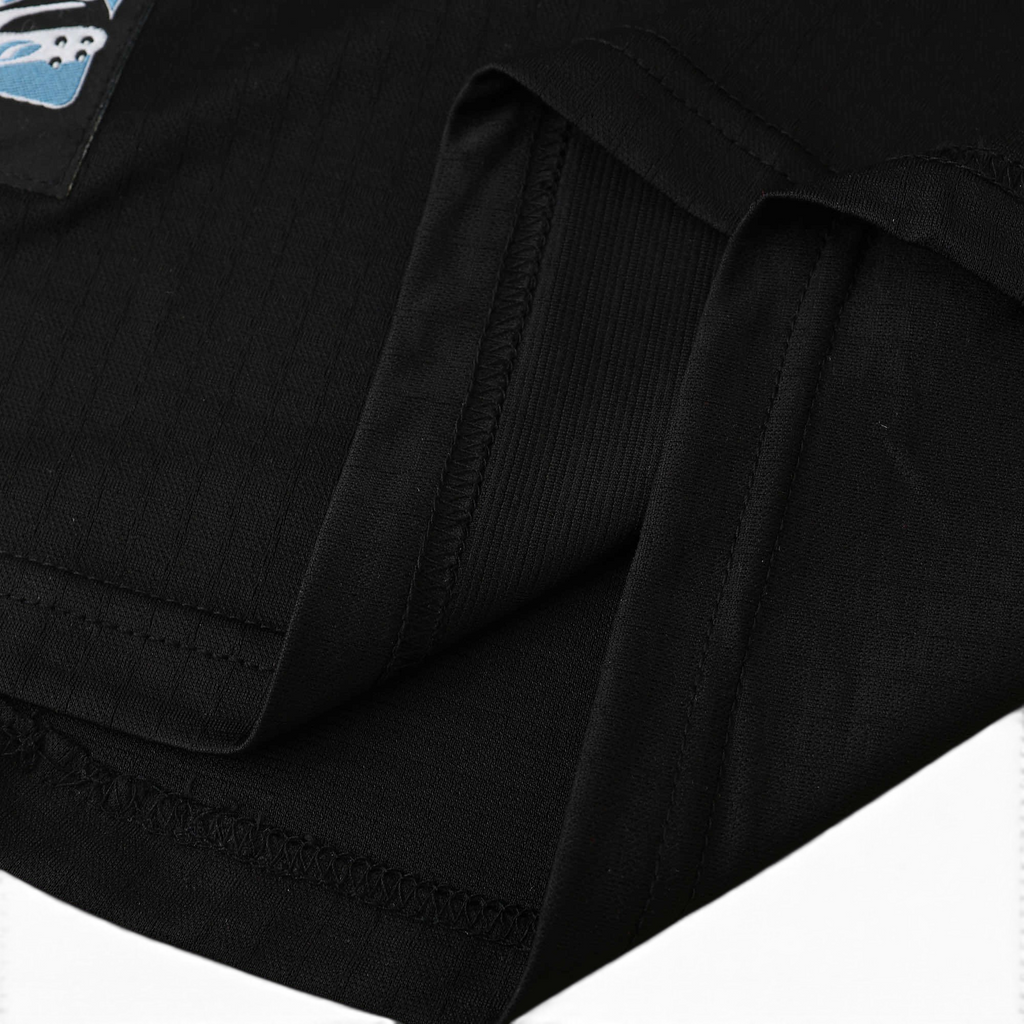 Elite Retro Kits Lazio 1998/99 away shirt detail showing black fabric texture and hem stitching