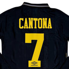 Elite Retro Kits Manchester United 1993-95 away shirt in black with yellow Cantona 7 lettering and Umbro branding