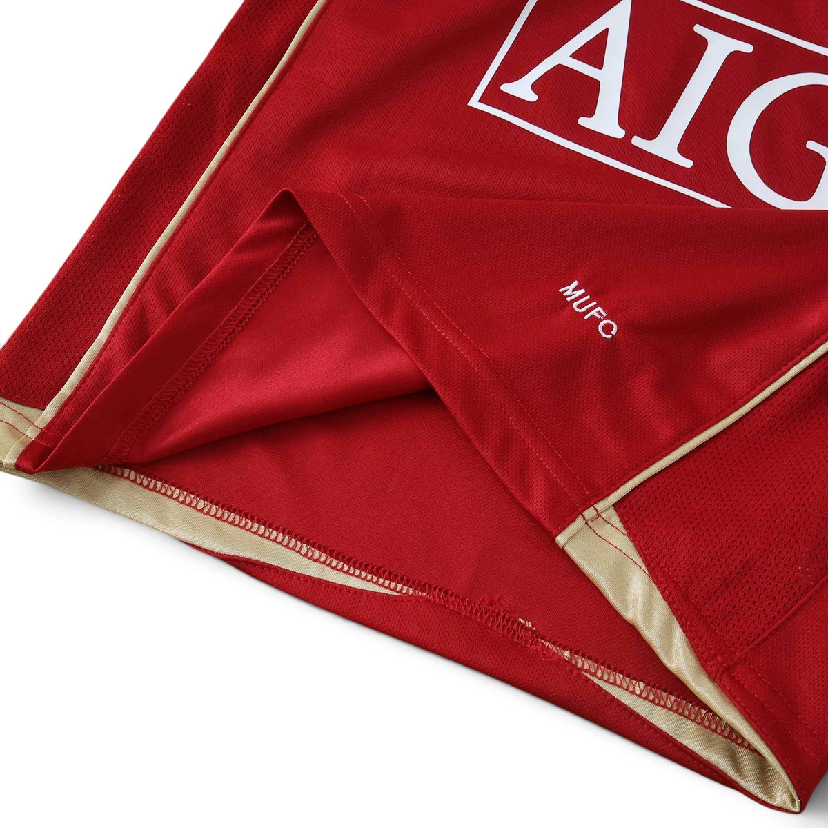 Elite Retro Kits Manchester United 2006/07 kids home jersey in red with white AIG sponsor and MUFC detail