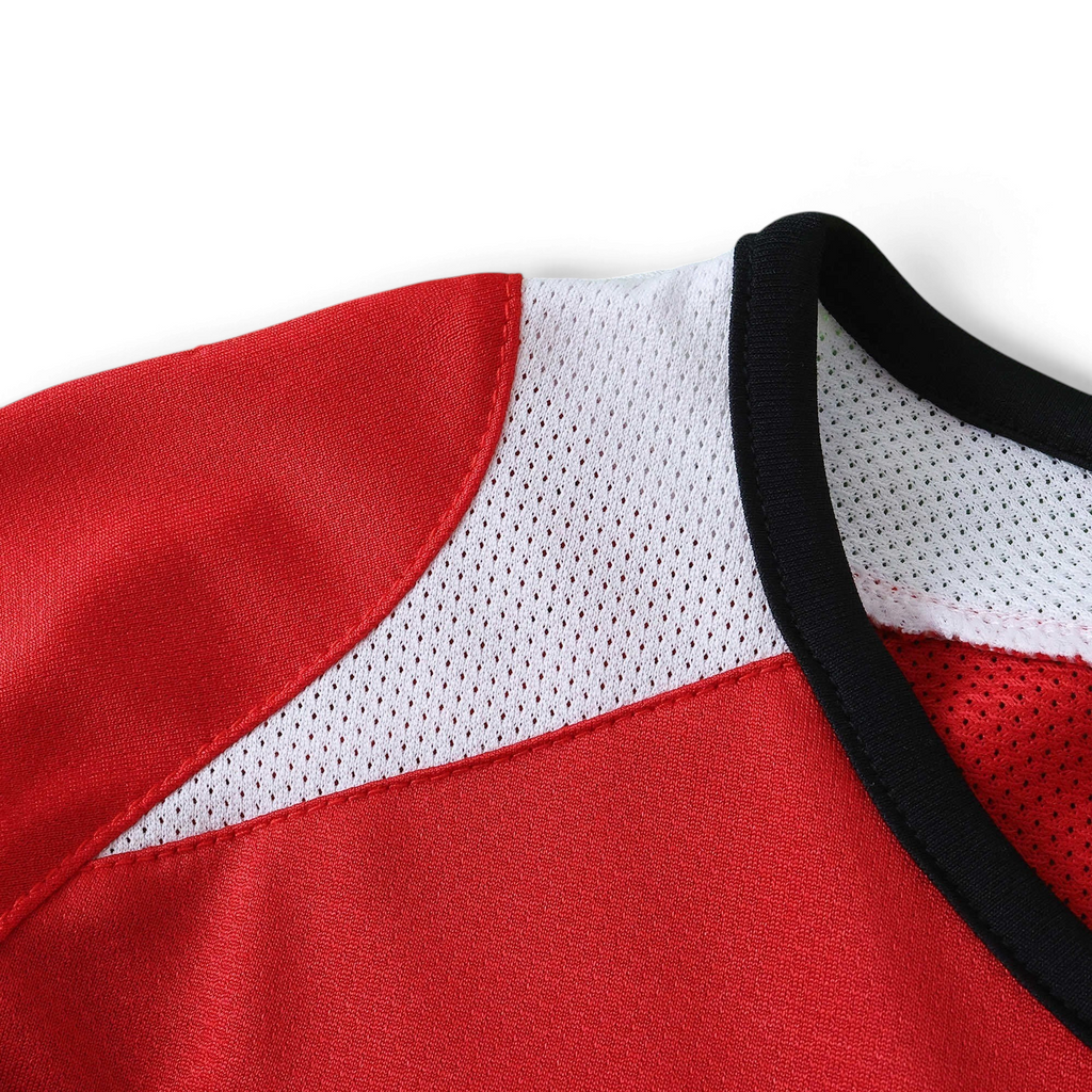 Elite Retro Kits kids Manchester United 2005/06 home jersey featuring red and white mesh panels and black collar trim.