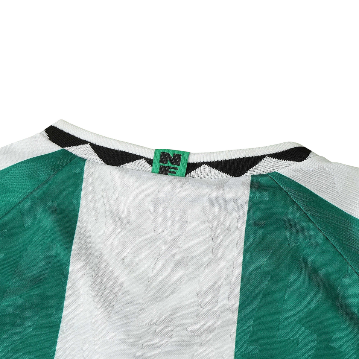 Elite Retro Kits Nigeria 1996 home football shirt featuring green and white panels with a black and white collar detail