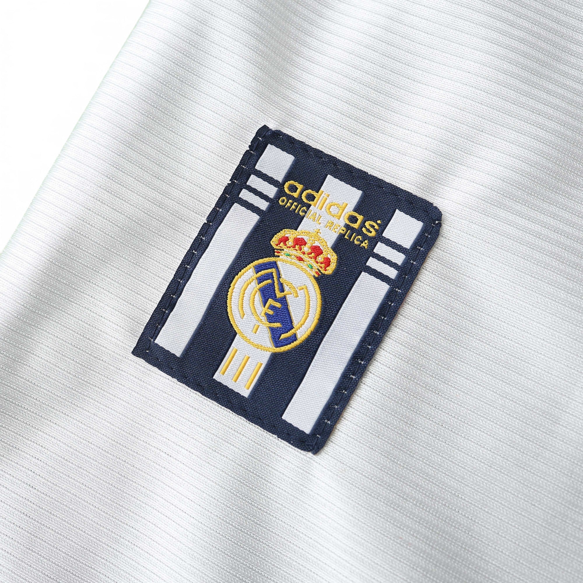 Elite Retro Kits Real Madrid 1999/00 home shirt featuring the embroidered adidas official replica logo patch
